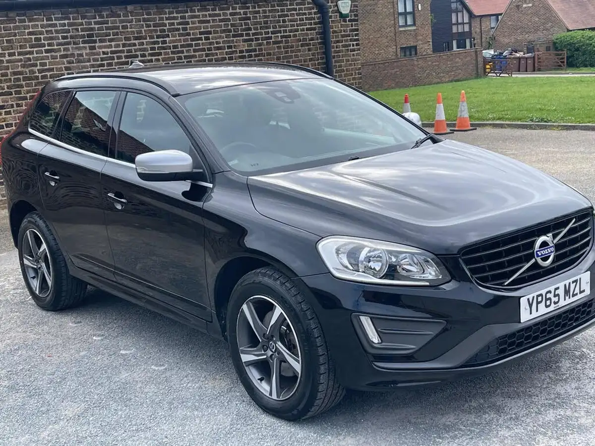 2015-volvo-xc60-20td-d4-r-design-190bhp-nav-big-0