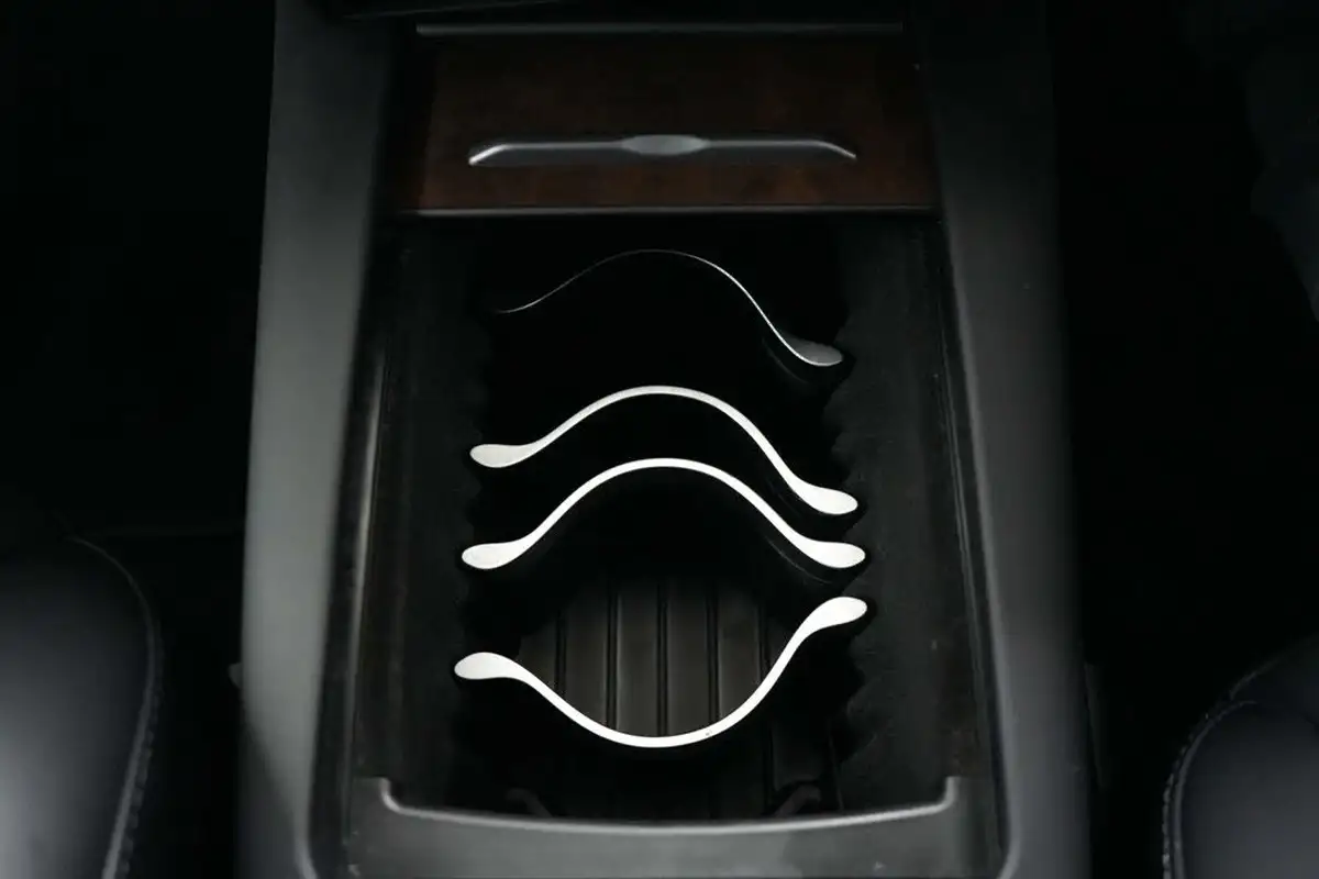 2018-tesla-model-s-e-75d-big-29