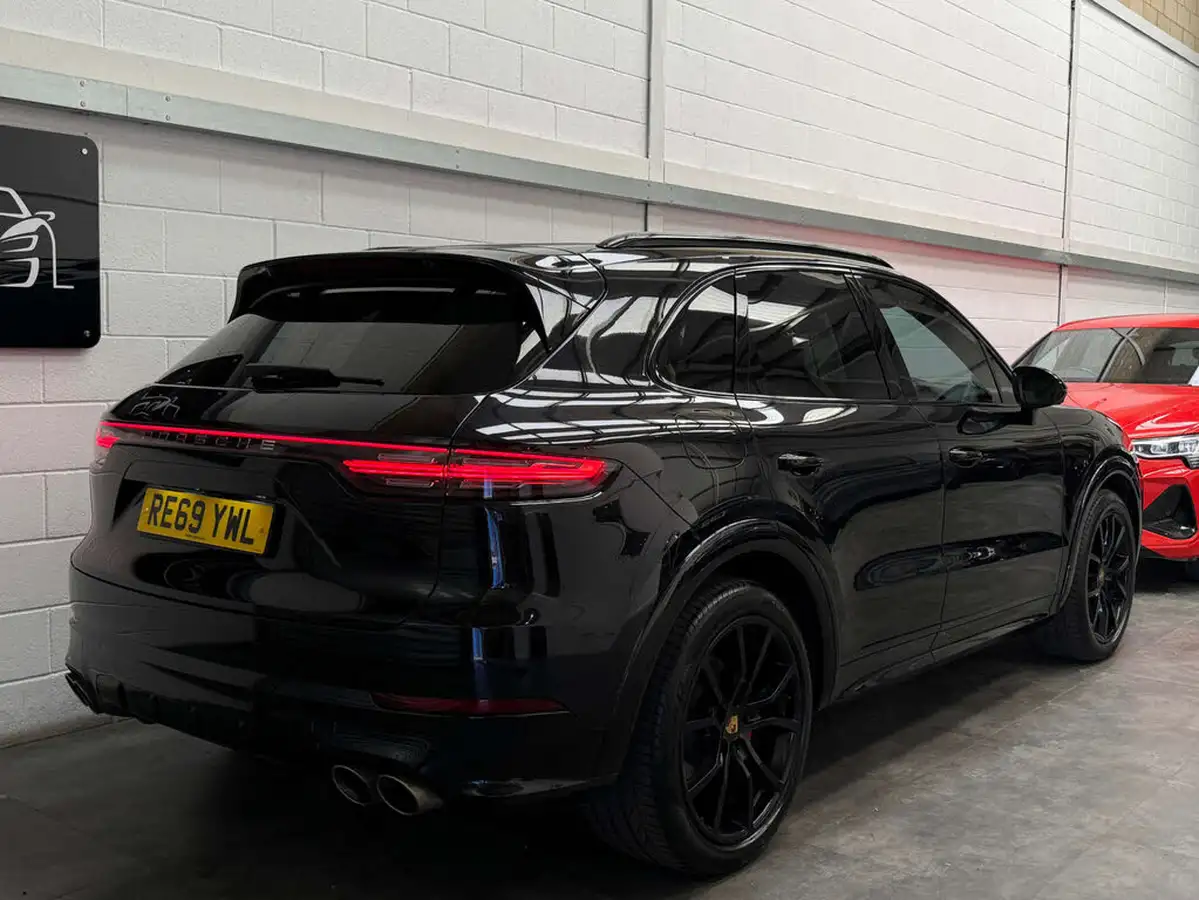 2020-porsche-cayenne-30-v6-s-big-5