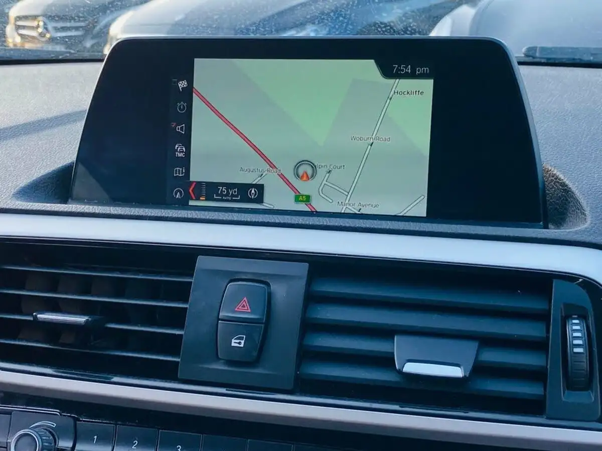 2018-bmw-1-series-15td-116d-se-business-5d-big-24