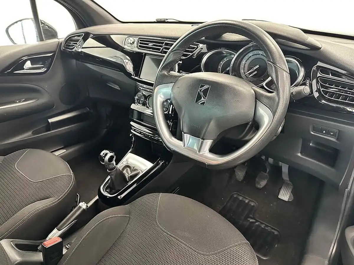 2015-ds-ds-3-16bluehdi-dstyle-nav-big-8