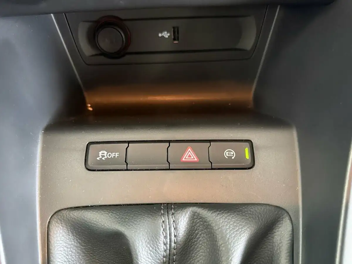2022-mg-mg3-15-vti-tech-exclusive-nav-big-41