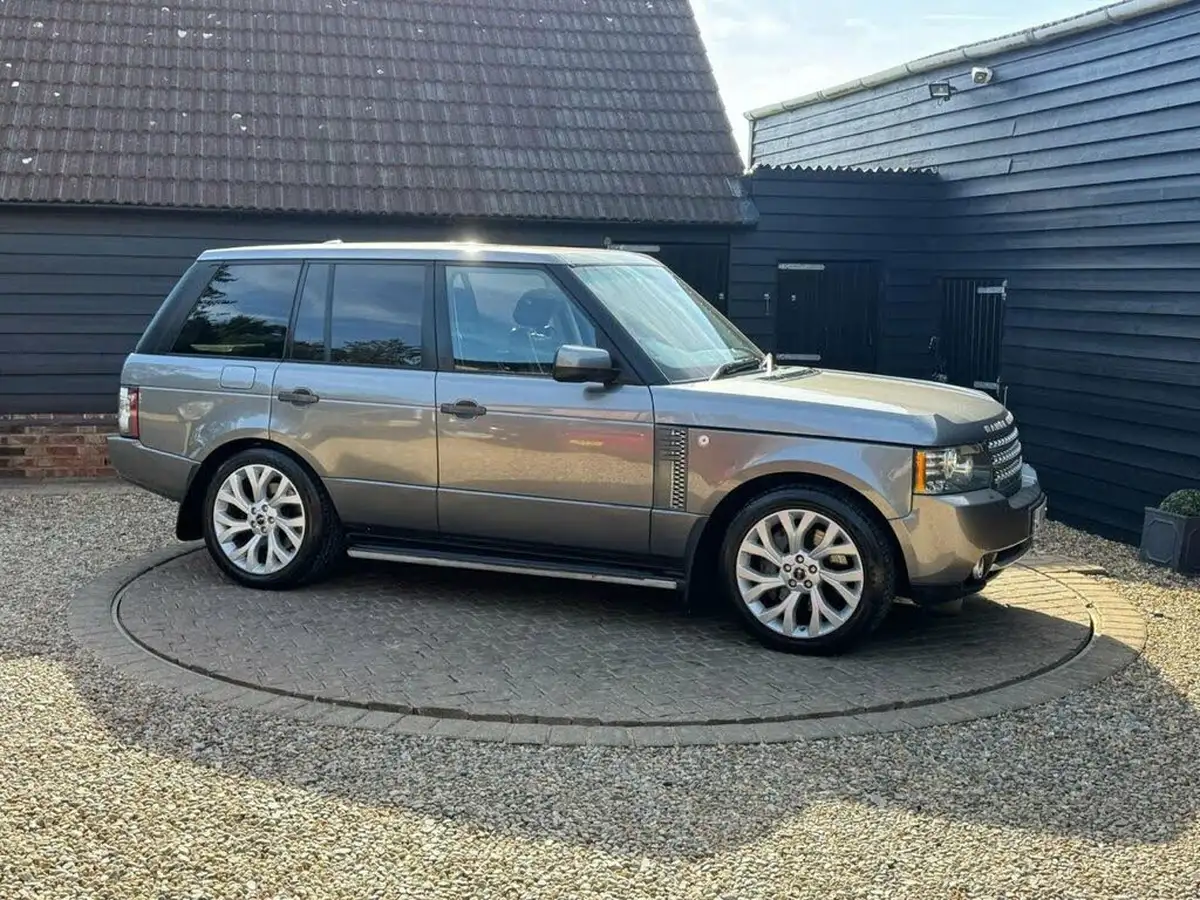 2011-land-rover-range-rover-44td-vogue-big-18