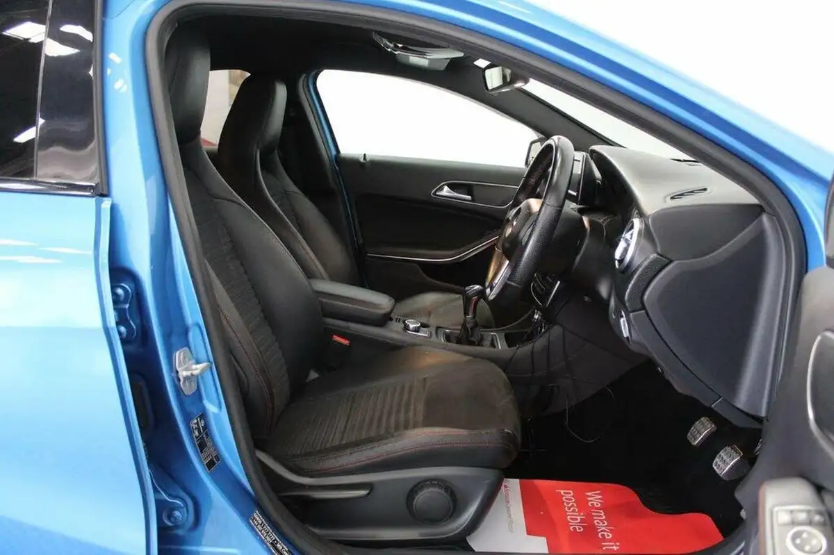 2013-mercedes-benz-a-class-15-cdi-a180-amg-sport-109ps-blueefficiency-big-31