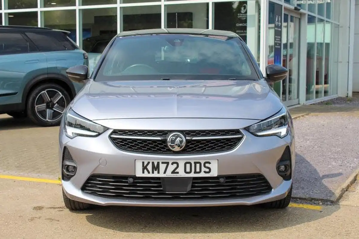 2022-vauxhall-corsa-e-gs-line-electric-big-1