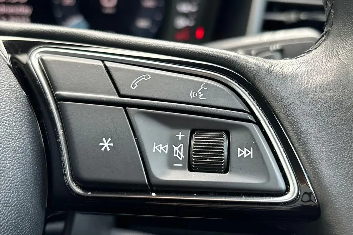 2022-audi-a1-10-25-tfsi-technik-big-36