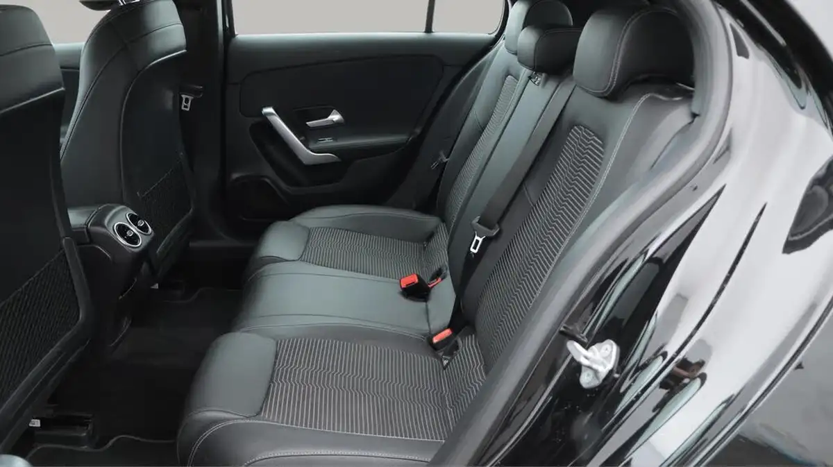 2019-mercedes-benz-a-class-15d-a180d-sport-executive-hatchback-5d-7g-dct-big-16