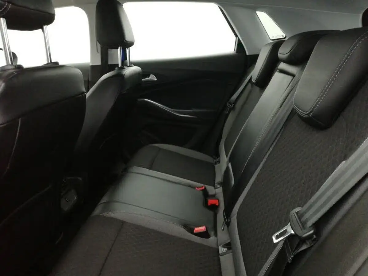 2018-vauxhall-grandland-x-12-tech-line-nav-130ps-big-5