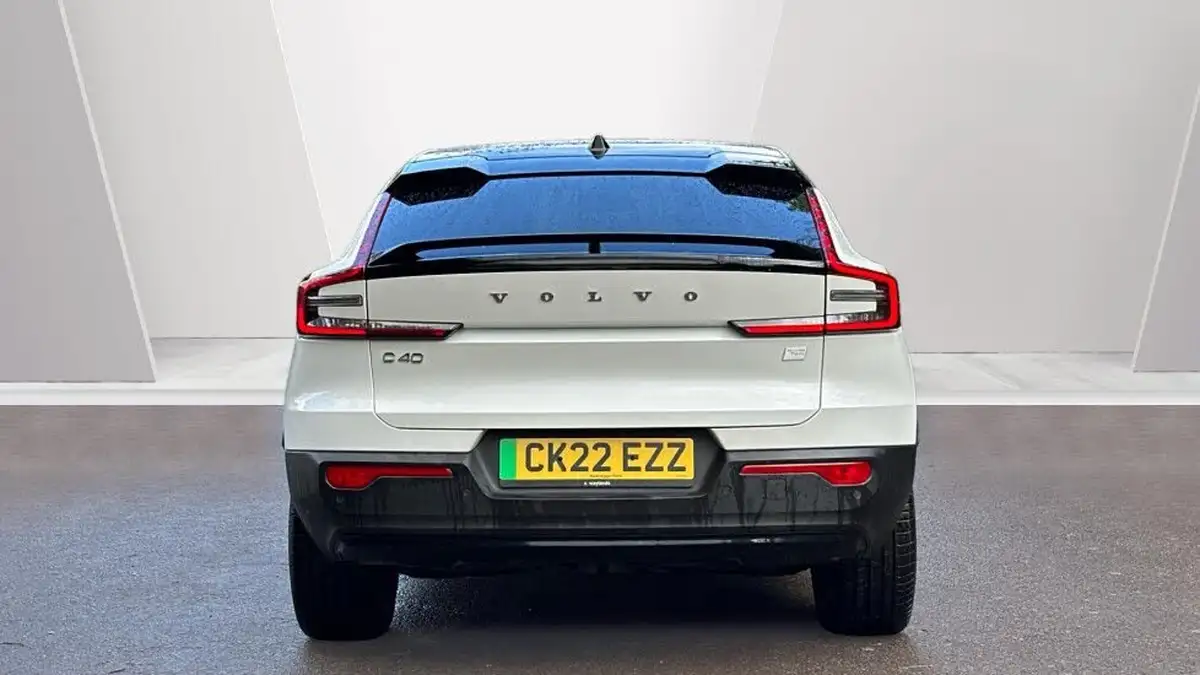 2022-volvo-c40-e-twin-recharge-pro-big-6