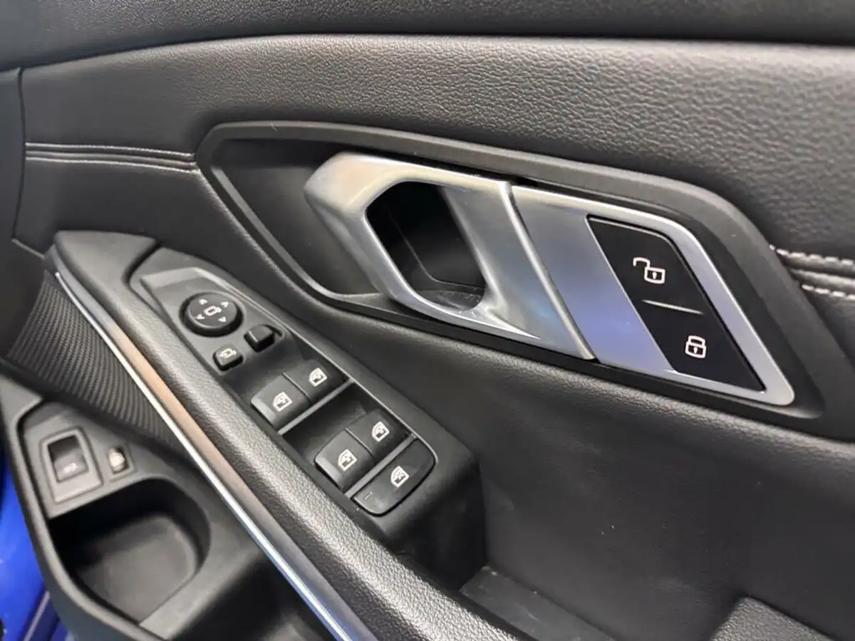 2021-bmw-3-series-20-330e-xdrive-m-sport-touring-5d-big-43