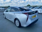2017-toyota-prius-hybrid-small-15