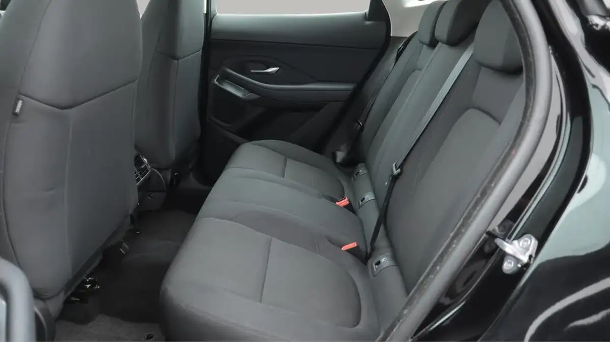 2019-jaguar-e-pace-20-i4d-150ps-big-15