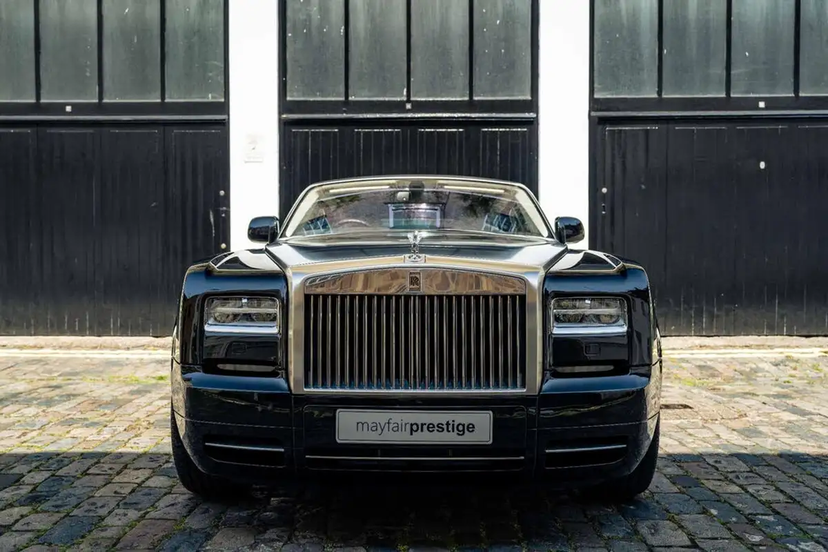 2016-rolls-royce-phantom-big-7
