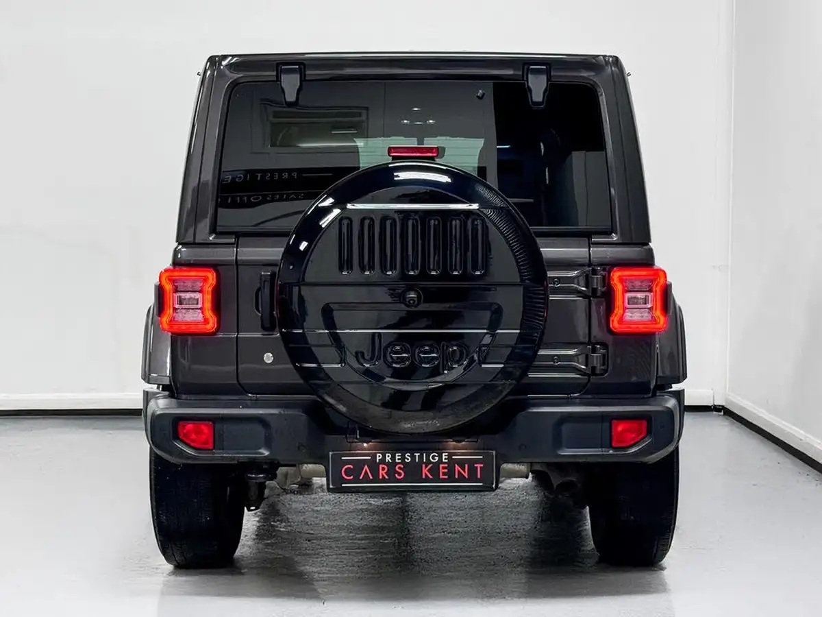 2019-jeep-wrangler-20-gme-sahara-hard-5d-big-6