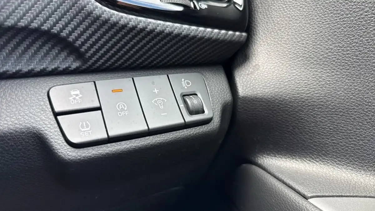 2023-kia-stonic-10-t-gdi-gt-line-s-118bhp-big-33