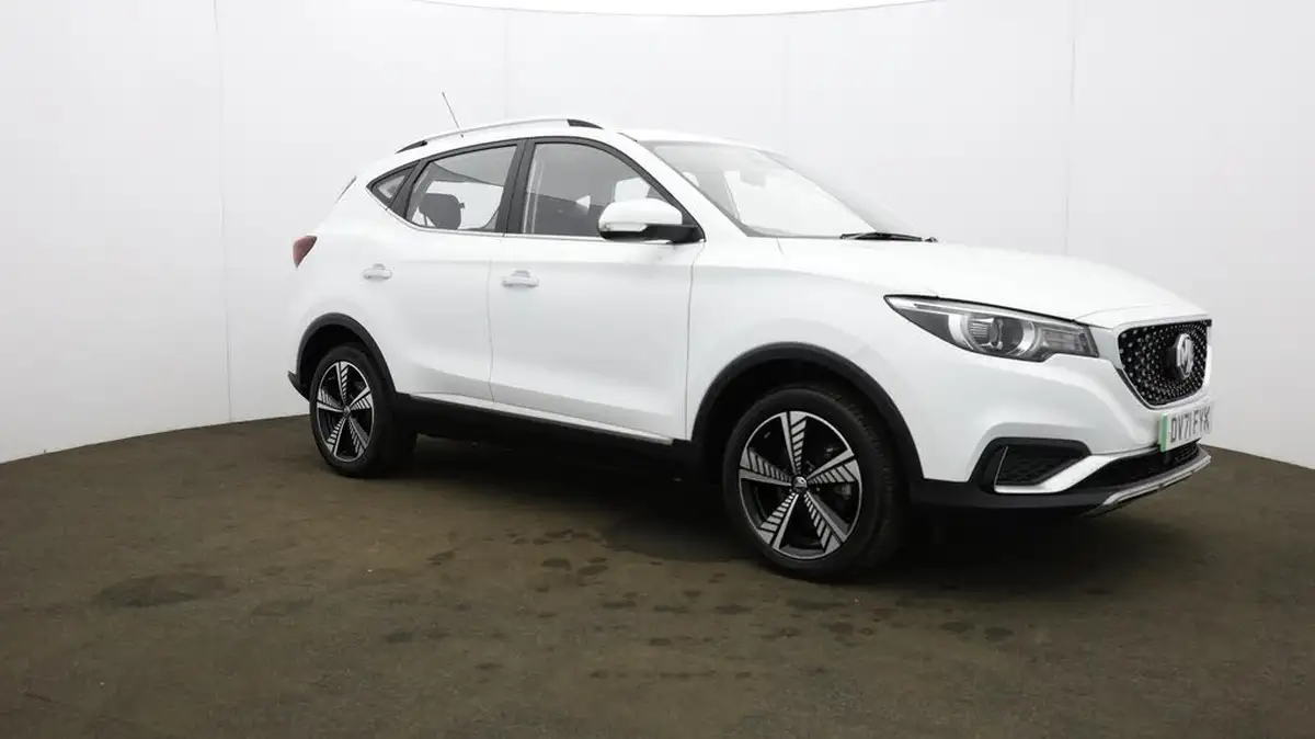2021-mg-zs-suv-e-exclusive-ev-big-39