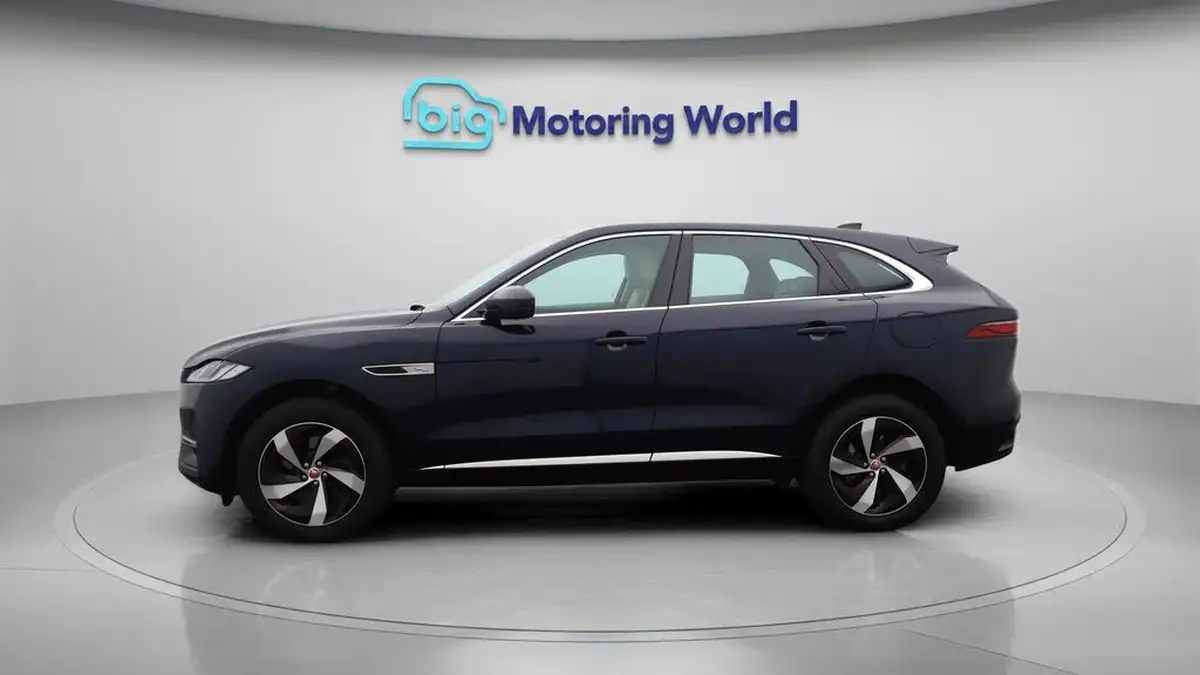 2022-jaguar-f-pace-20-p400e-s-big-4