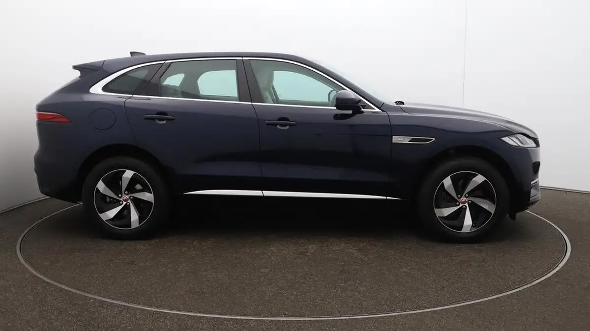 2022-jaguar-f-pace-20-p400e-s-big-44