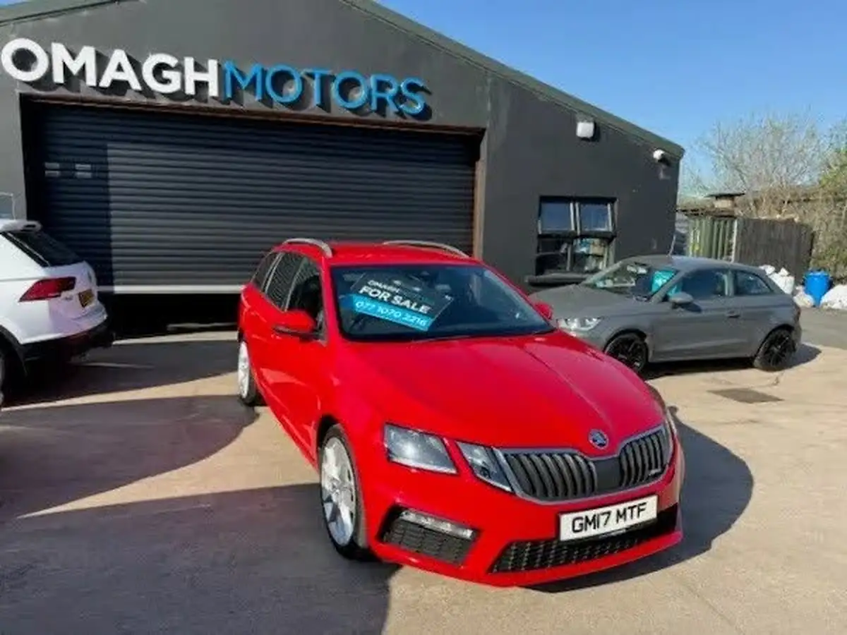 2017-skoda-octavia-20tdi-vrs-estate-dsg-big-0