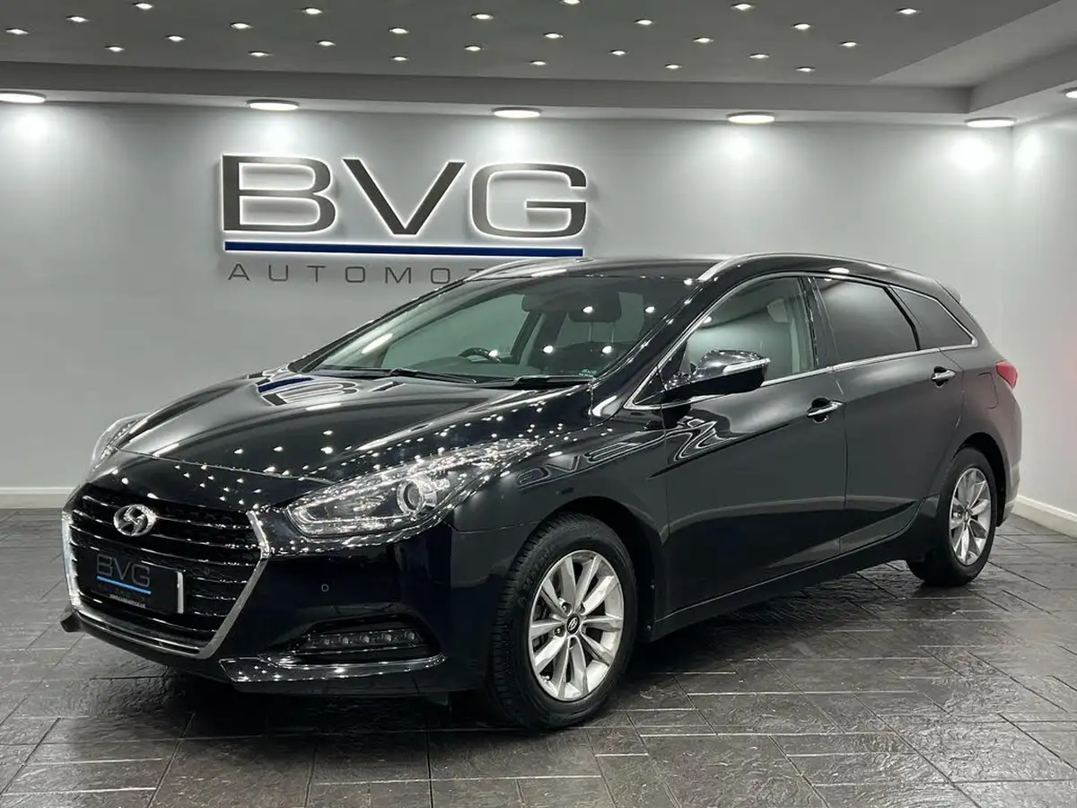 2017-hyundai-i40-17crdi-se-nav-141ps-tourer-5d-big-5
