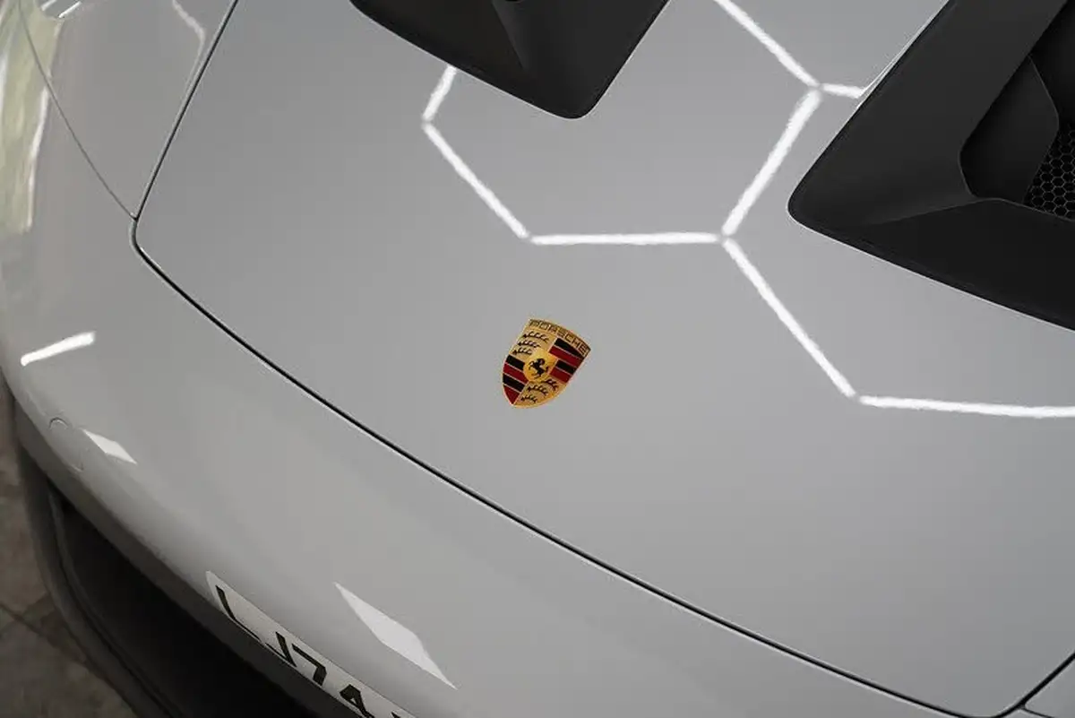 2024-porsche-911-40-gt3-rs-big-32