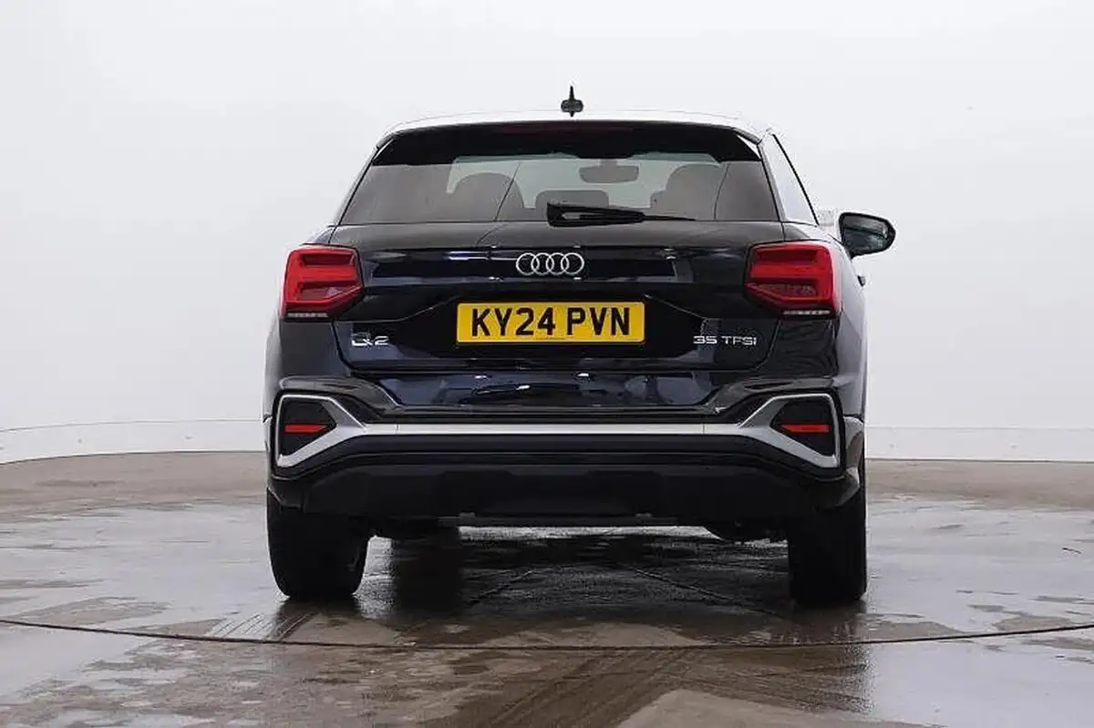 2024-audi-q2-15-35-tfsi-s-line-tronic-big-8