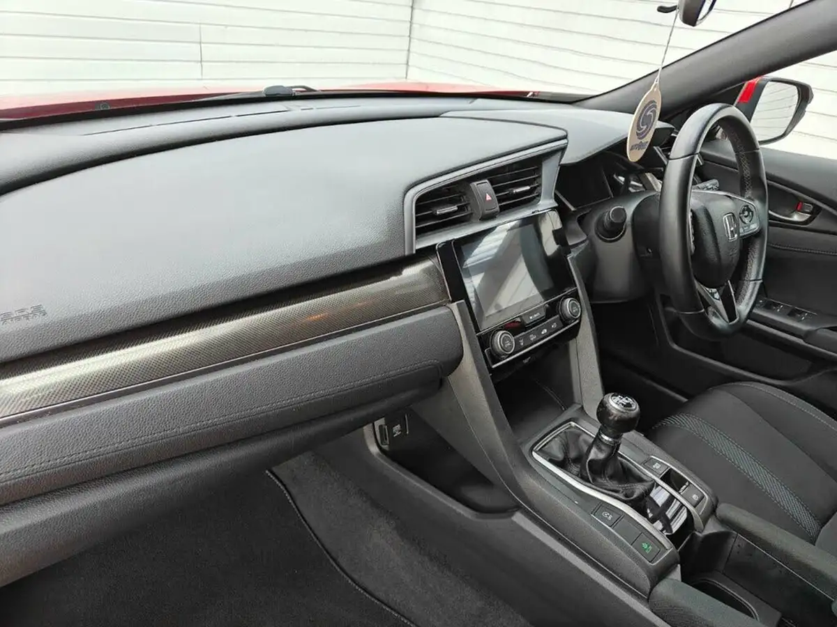 2017-honda-civic-10-vtec-turbo-sr-big-34