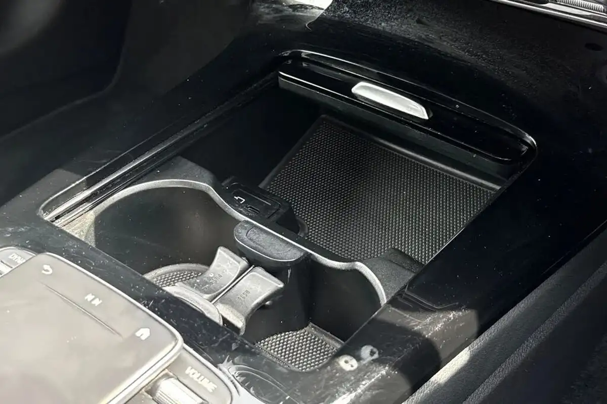 2021-mercedes-benz-a-class-20d-a220d-amg-line-hatchback-5d-big-45