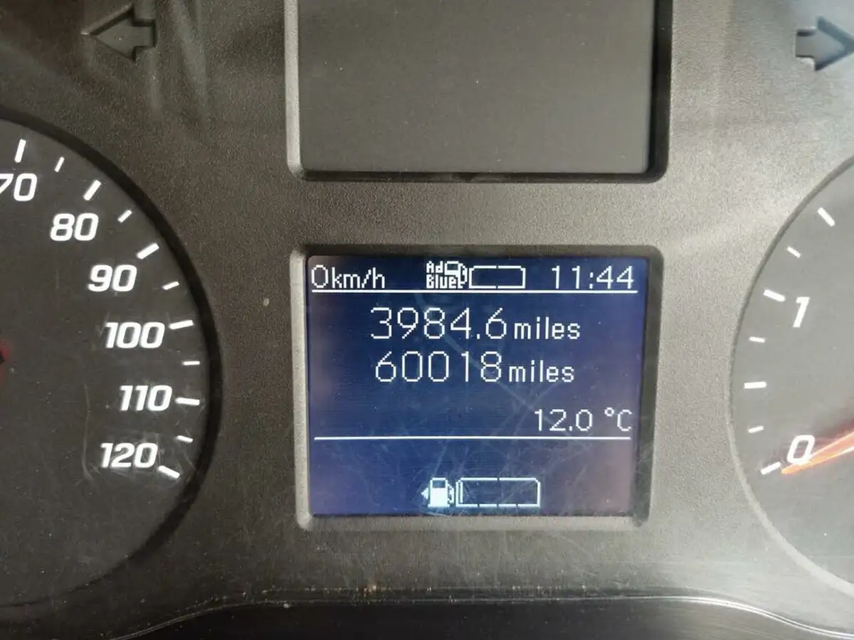 2021-mercedes-benz-sprinter-21cdi-314-l3h2-progressive-panel-big-14