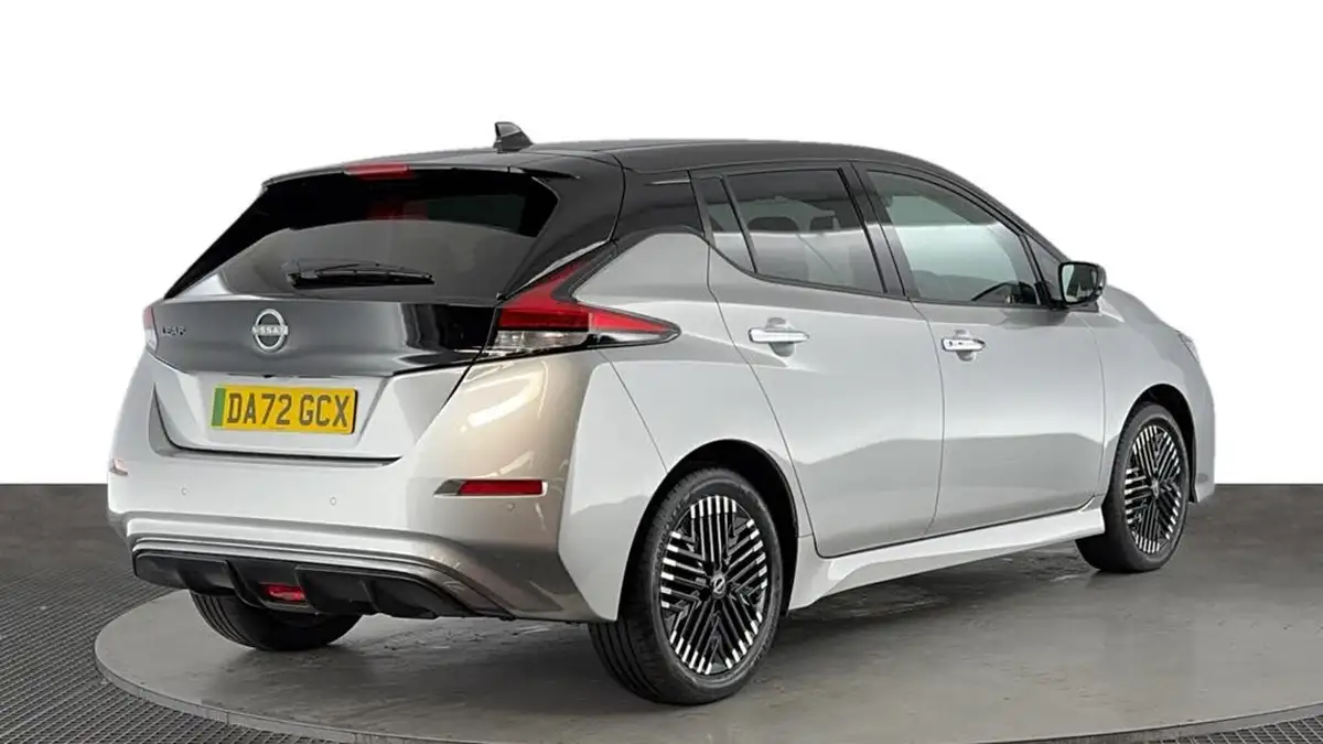 2022-nissan-leaf-e-n-connecta-39kwh-big-3