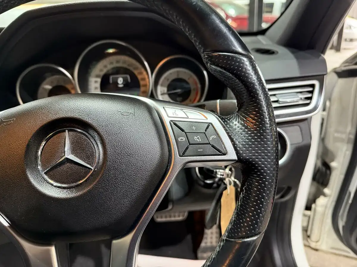 2014-mercedes-benz-e-class-21td-e250-cdi-amg-sport-21cdi-saloon-4d-big-32