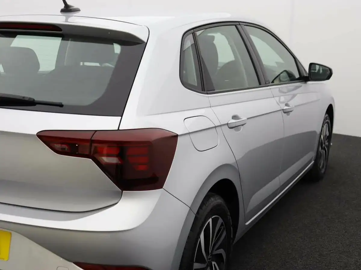 2022-volkswagen-polo-10-tsi-life-big-50