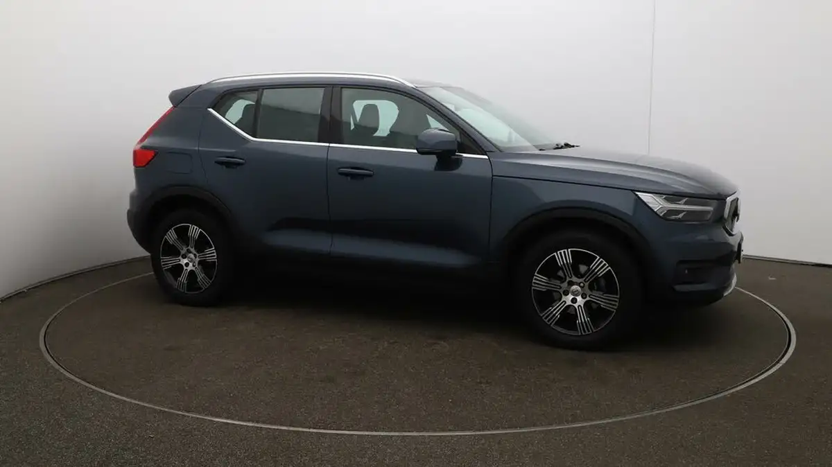 2021-volvo-xc40-15-t3-inscription-161bhp-auto-big-45