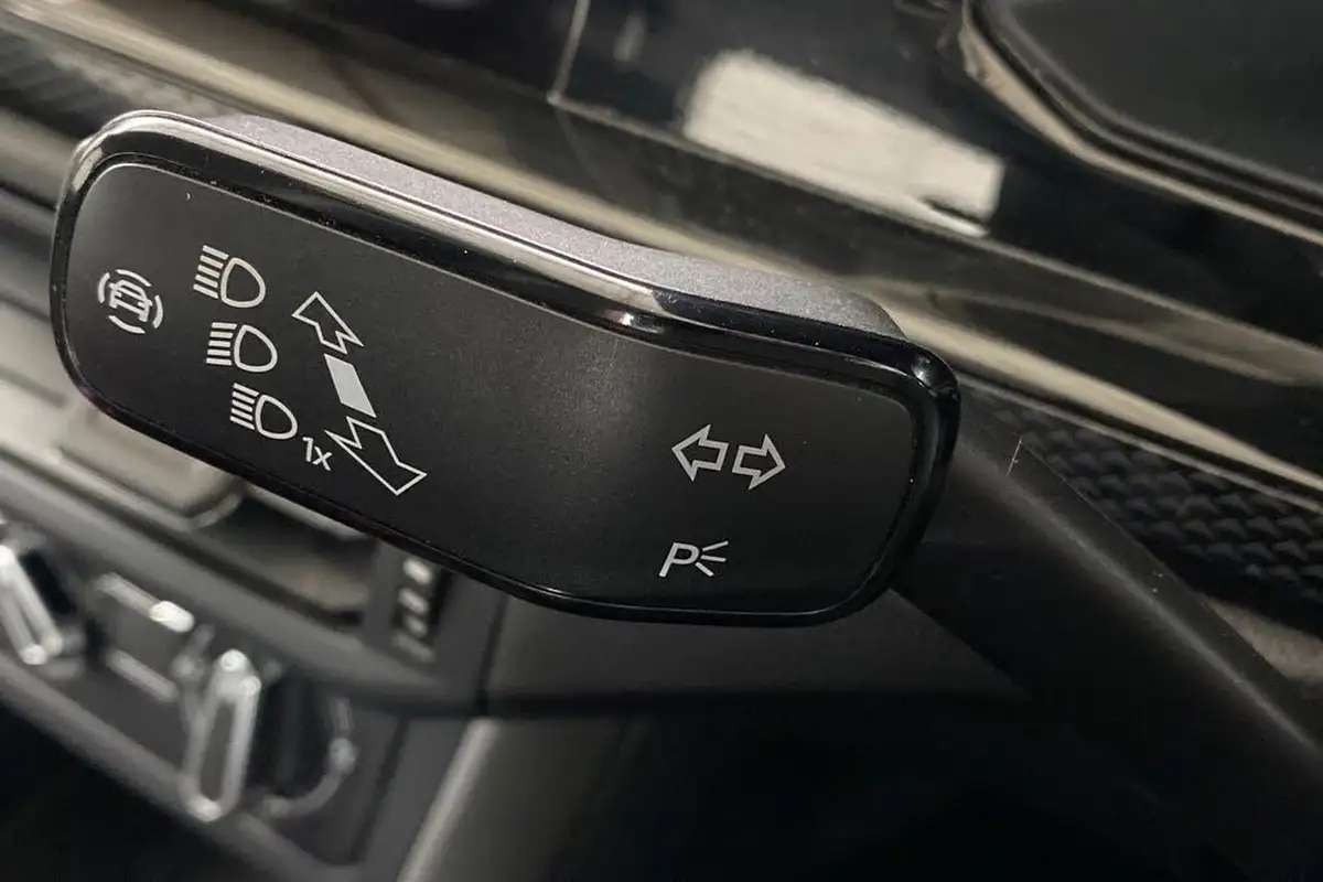 2024-volkswagen-polo-10-tsi-life-big-26