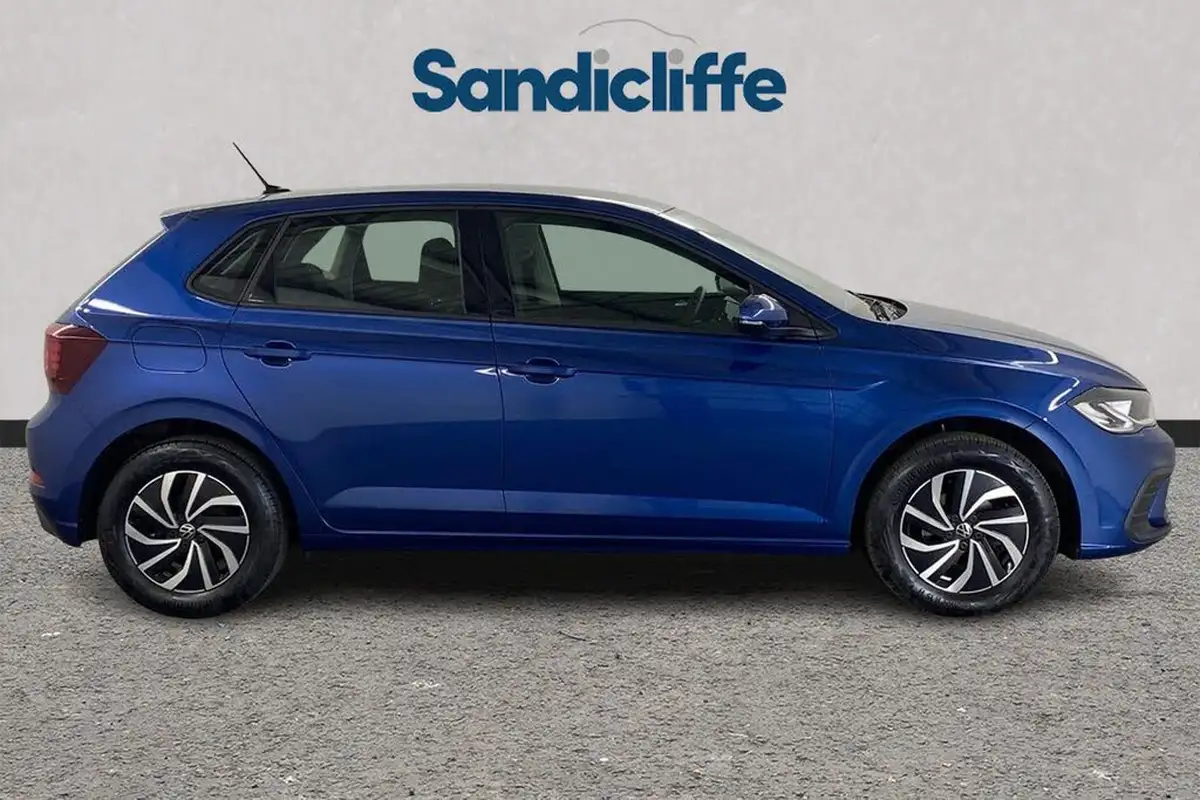 2024-volkswagen-polo-10-tsi-life-big-2