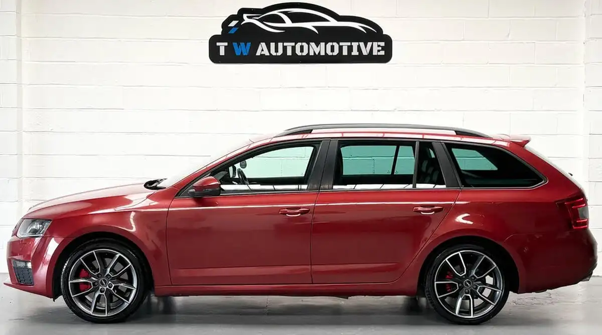 2013-skoda-octavia-20tdi-vrs-184ps-estate-big-10