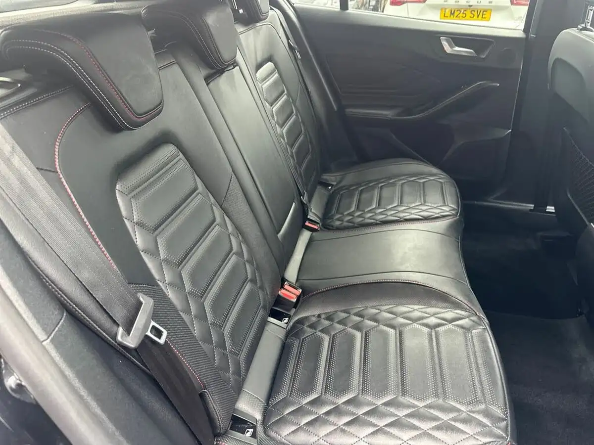 2022-ford-focus-10t-st-line-vignale-155ps-hybrid-mhev-hatchback-big-30