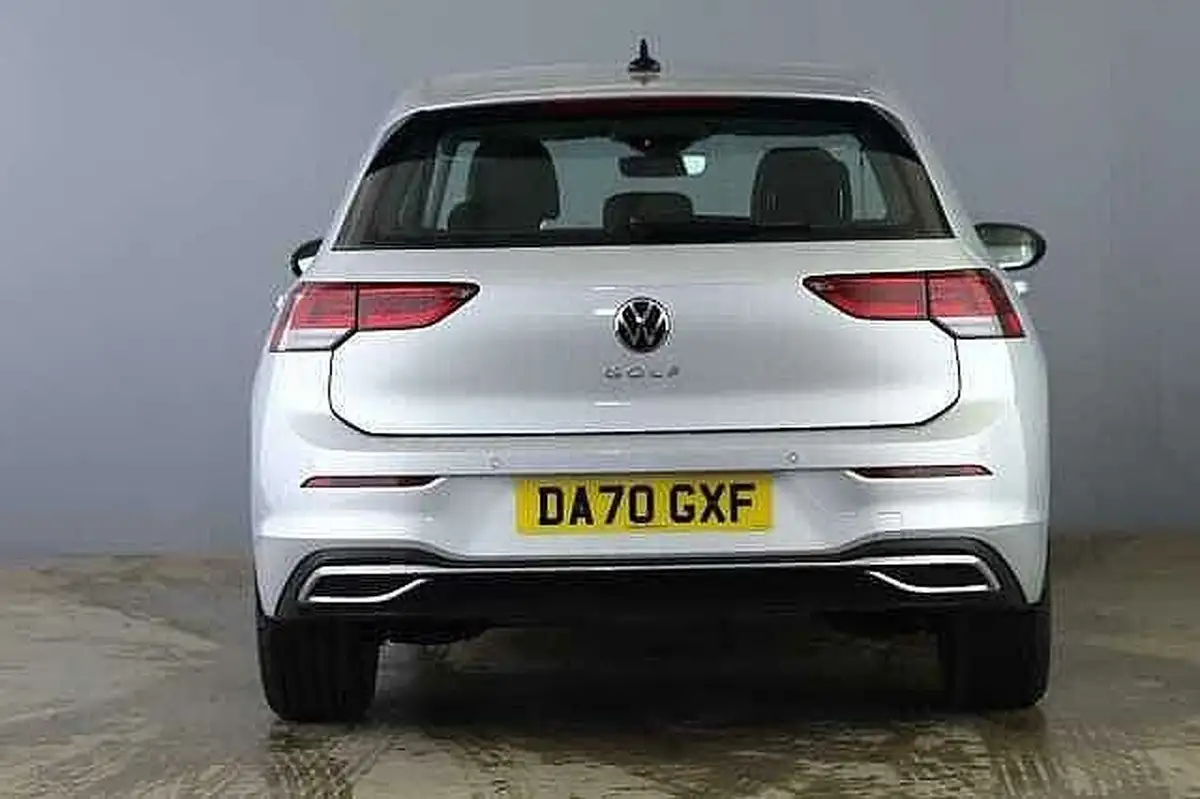 2020-volkswagen-golf-15-tsi-style-130ps-hatchback-big-5