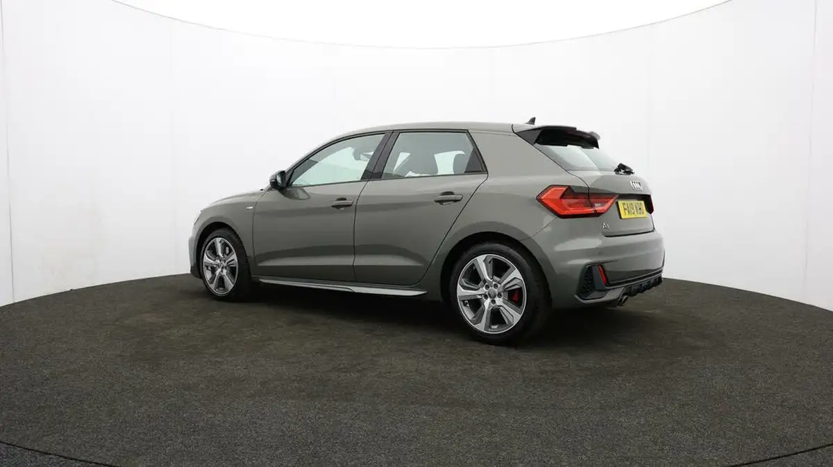 2019-audi-a1-20-40-tfsi-s-line-competition-big-76