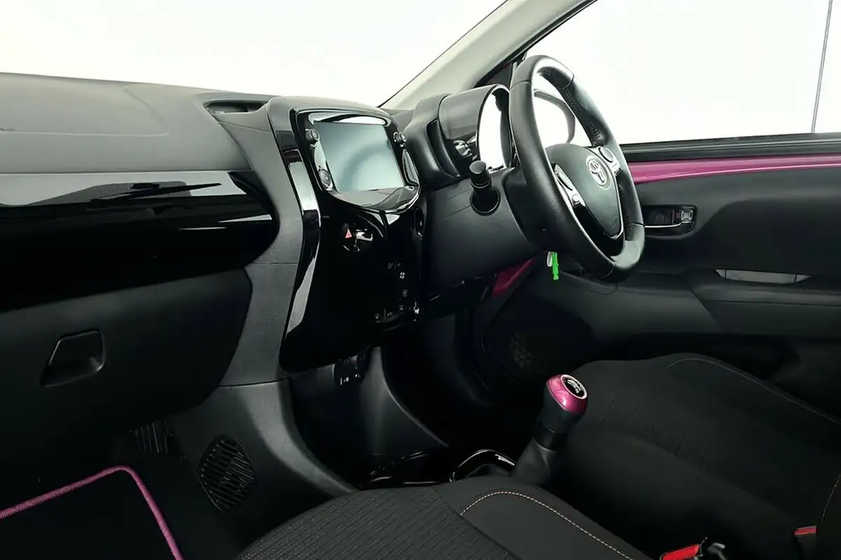 2018-toyota-aygo-10-vvt-i-x-cite-big-9