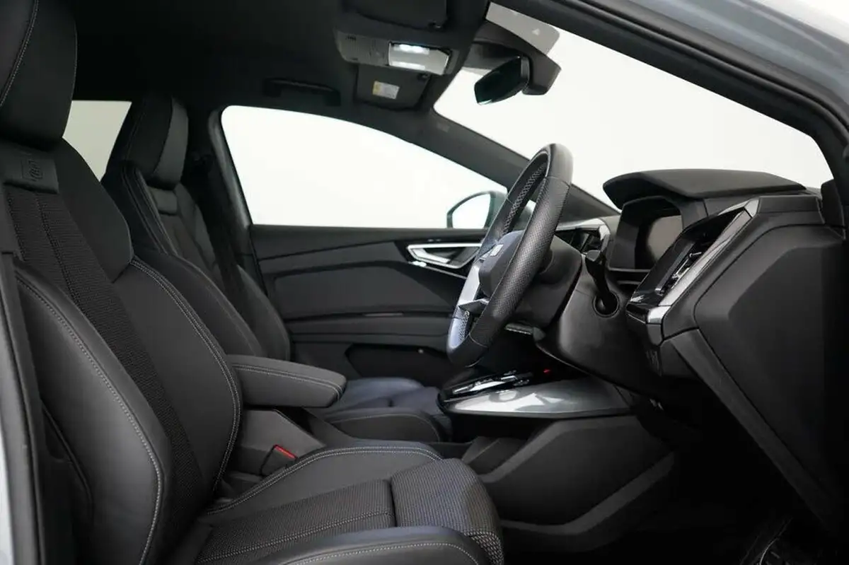 2023-audi-q4-e-tron-50e-s-line-station-wagon-big-17