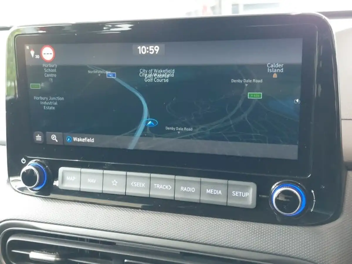 2022-hyundai-kona-10-t-gdi-premium-big-16