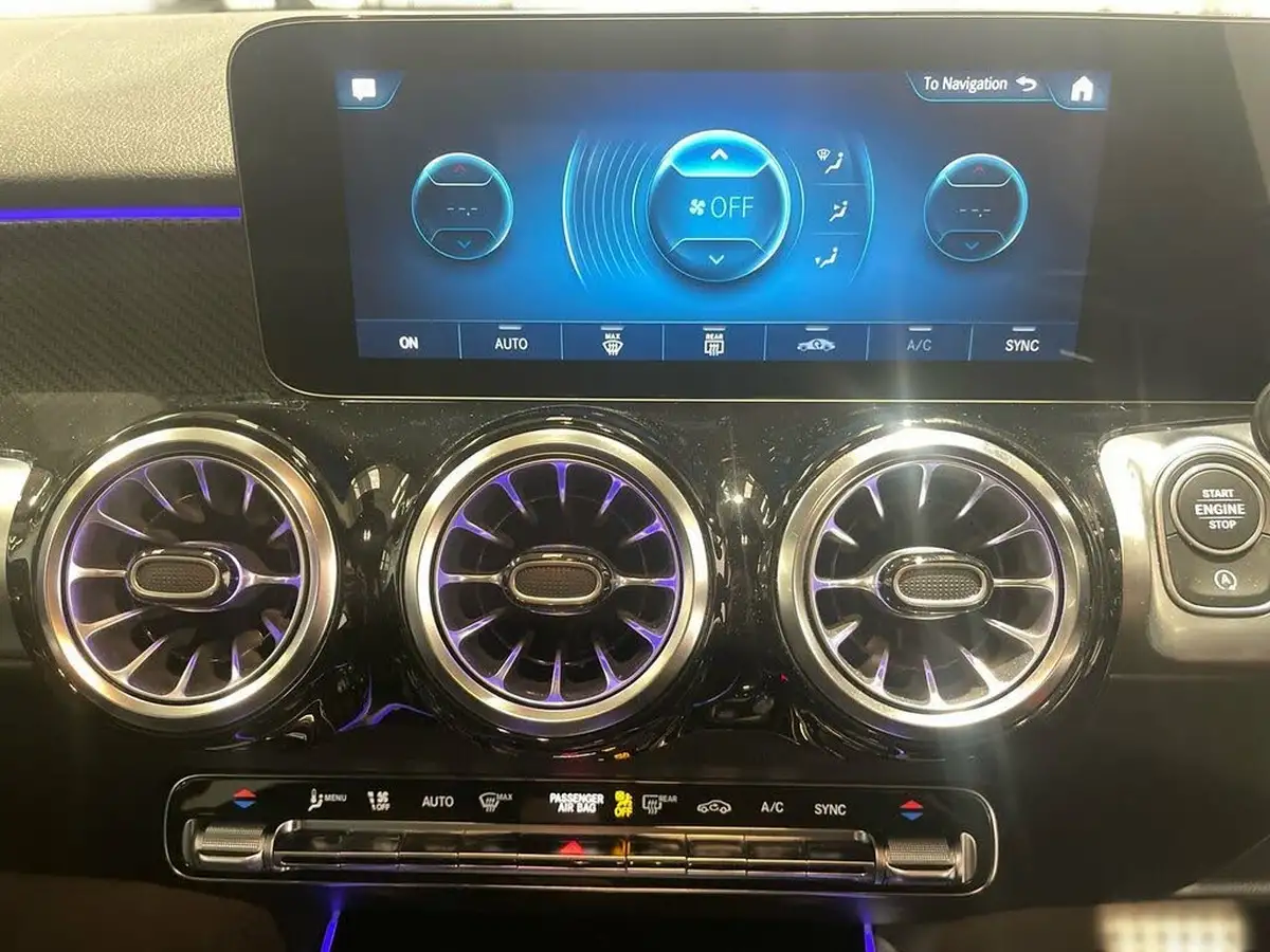 2023-mercedes-benz-glb-class-13-glb200-amg-line-premium-big-7