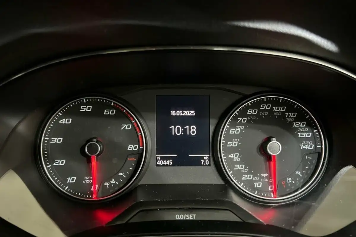 2019-seat-ibiza-10-mpi-se-technology-big-11