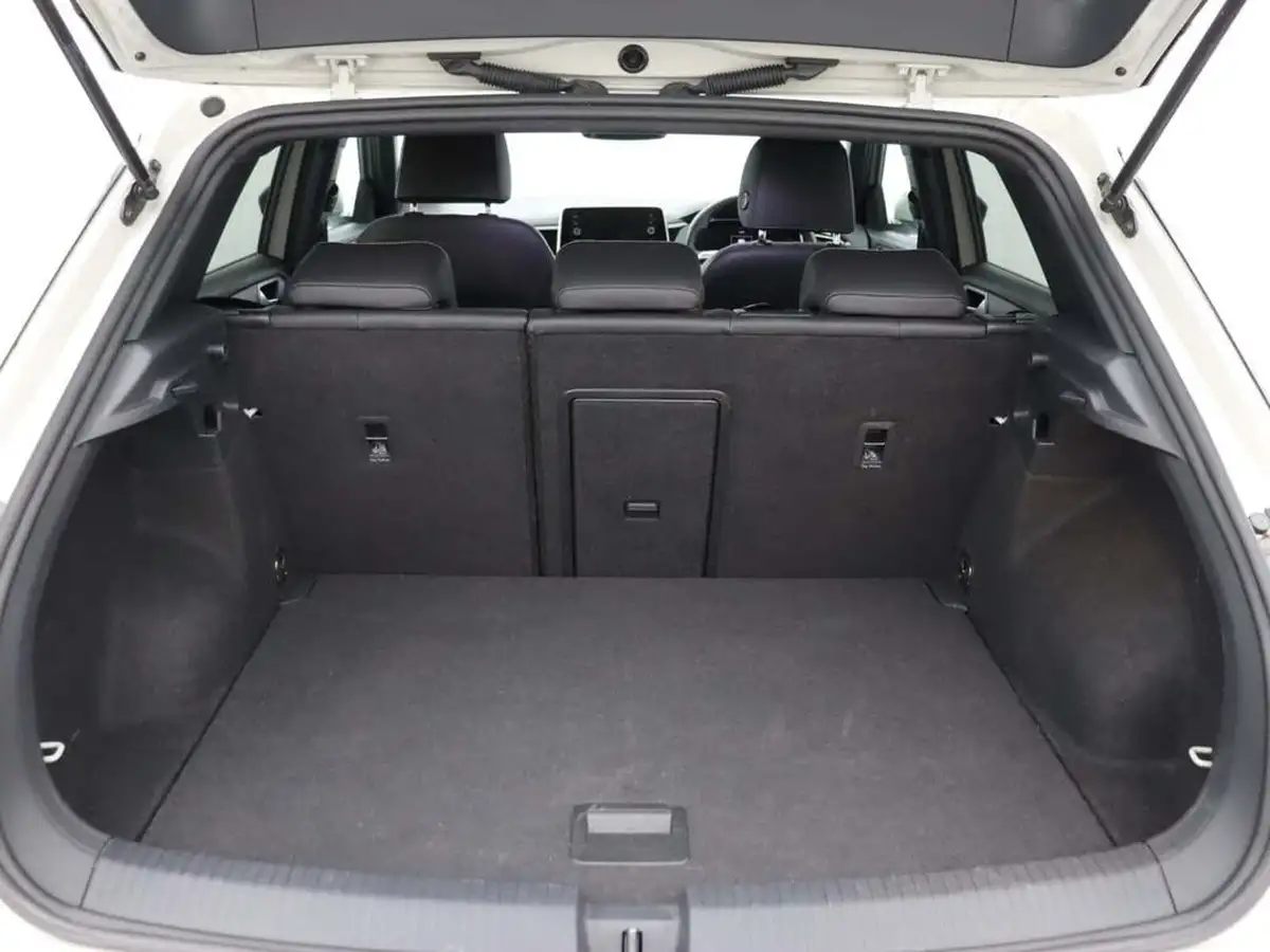 2023-volkswagen-t-roc-15-tsi-r-line-hatchback-5d-dsg-big-14
