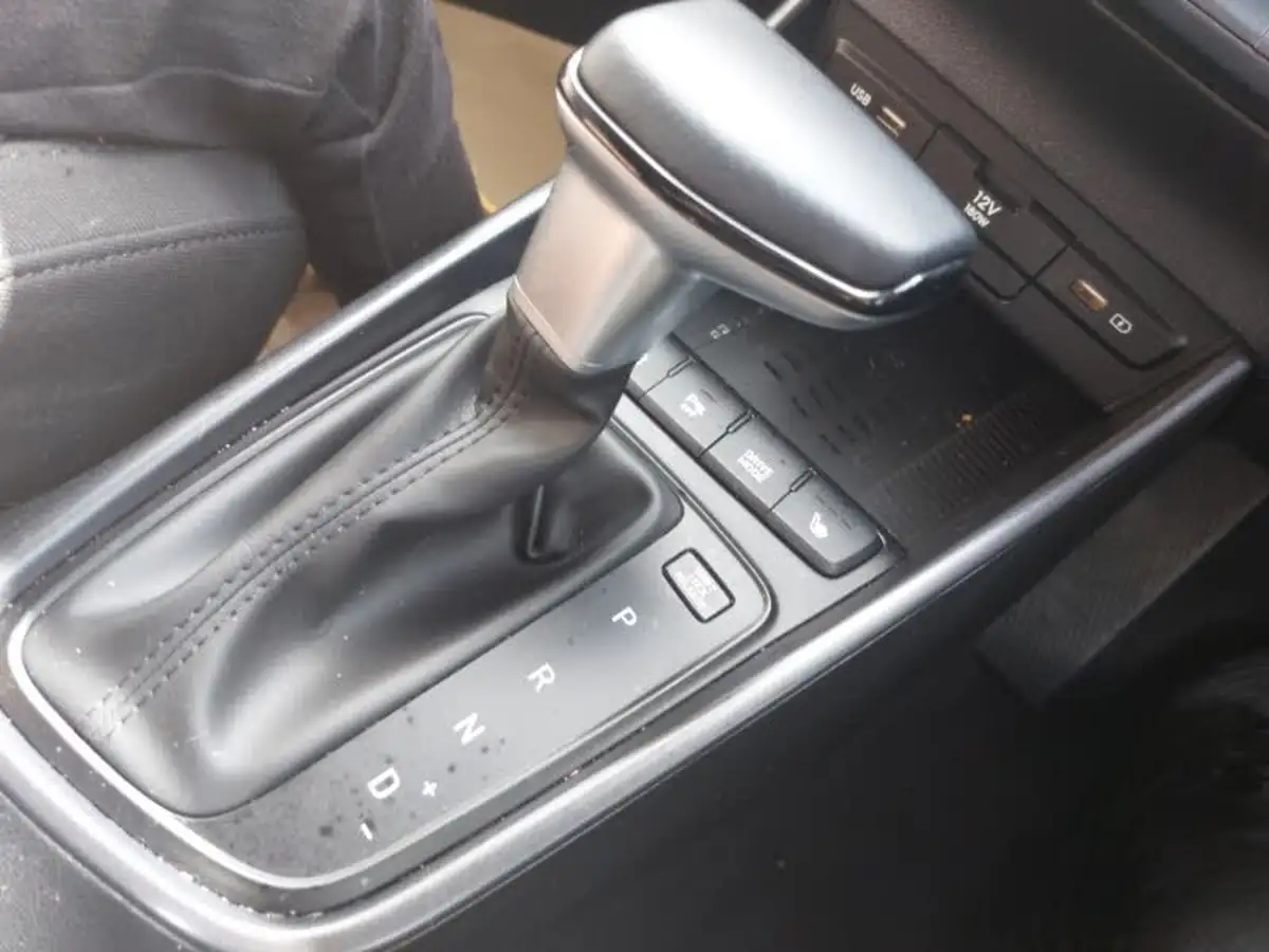 2024-hyundai-bayon-10-t-gdi-premium-120ps-48-volt-mhev-dct-big-16
