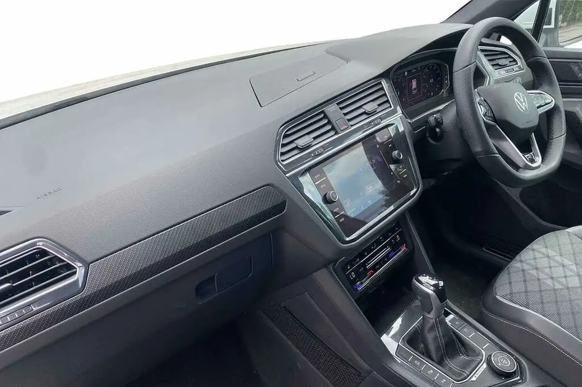2022-volkswagen-tiguan-20-tsi-r-line-190ps-big-1