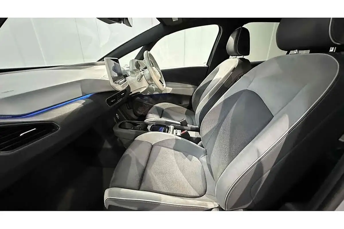 2021-volkswagen-id3-e-tour-big-17