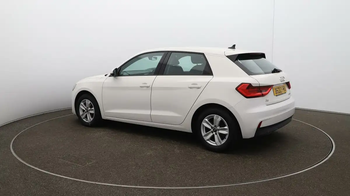 2022-audi-a1-10-25-tfsi-technik-big-26