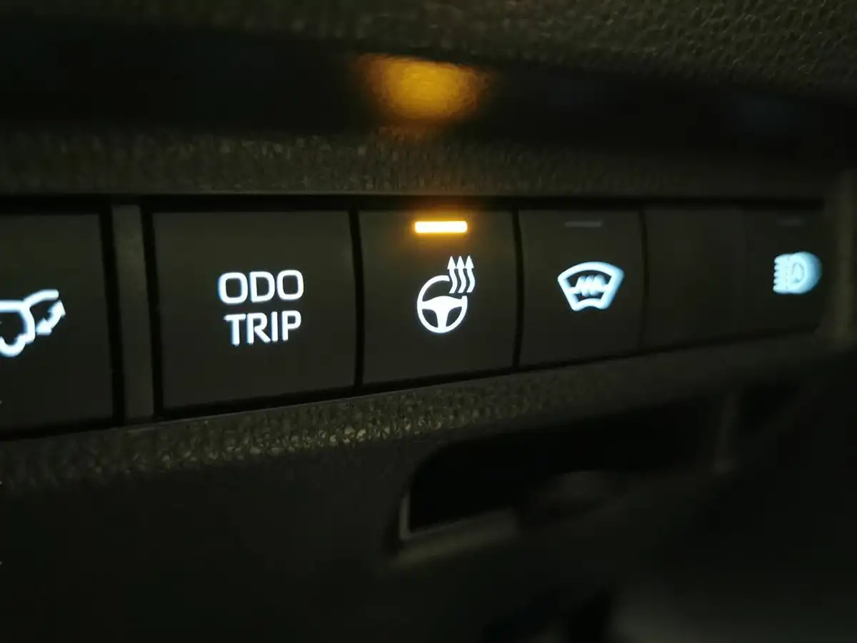 2023-suzuki-across-25-no-trim-big-15